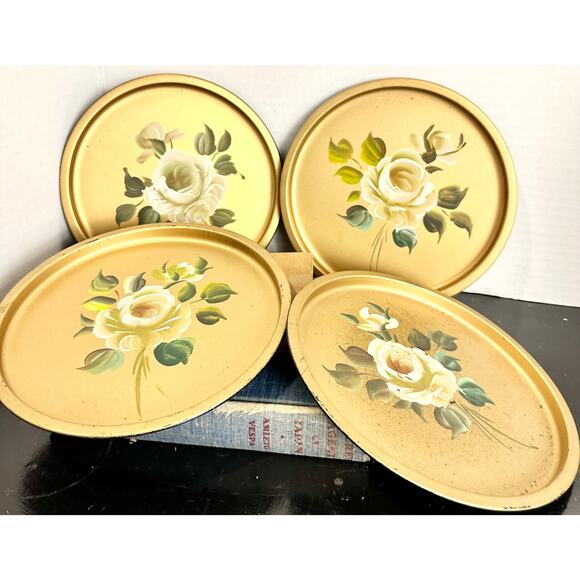 Gold Floral NASHCO Vintage Metal Tray Set Hand painted vintage New York - Picture 3 of 9
